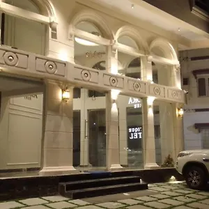 Hotel Emora Tree, Mysore