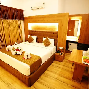4* Resort Jal Mahal And